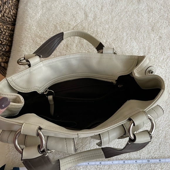 Coach cream leather satchel. - Picture 3 of 9